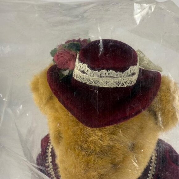 Vintage 1990s Avon Victorian Teddy Bear - New in Bag with Certificate With Stand - Picture 3 of 10